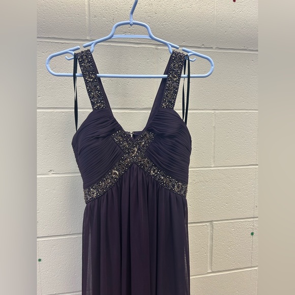 Xscape by Joanna Chen- Eggplant purple prom dress, size 4 - Picture 2 of 8